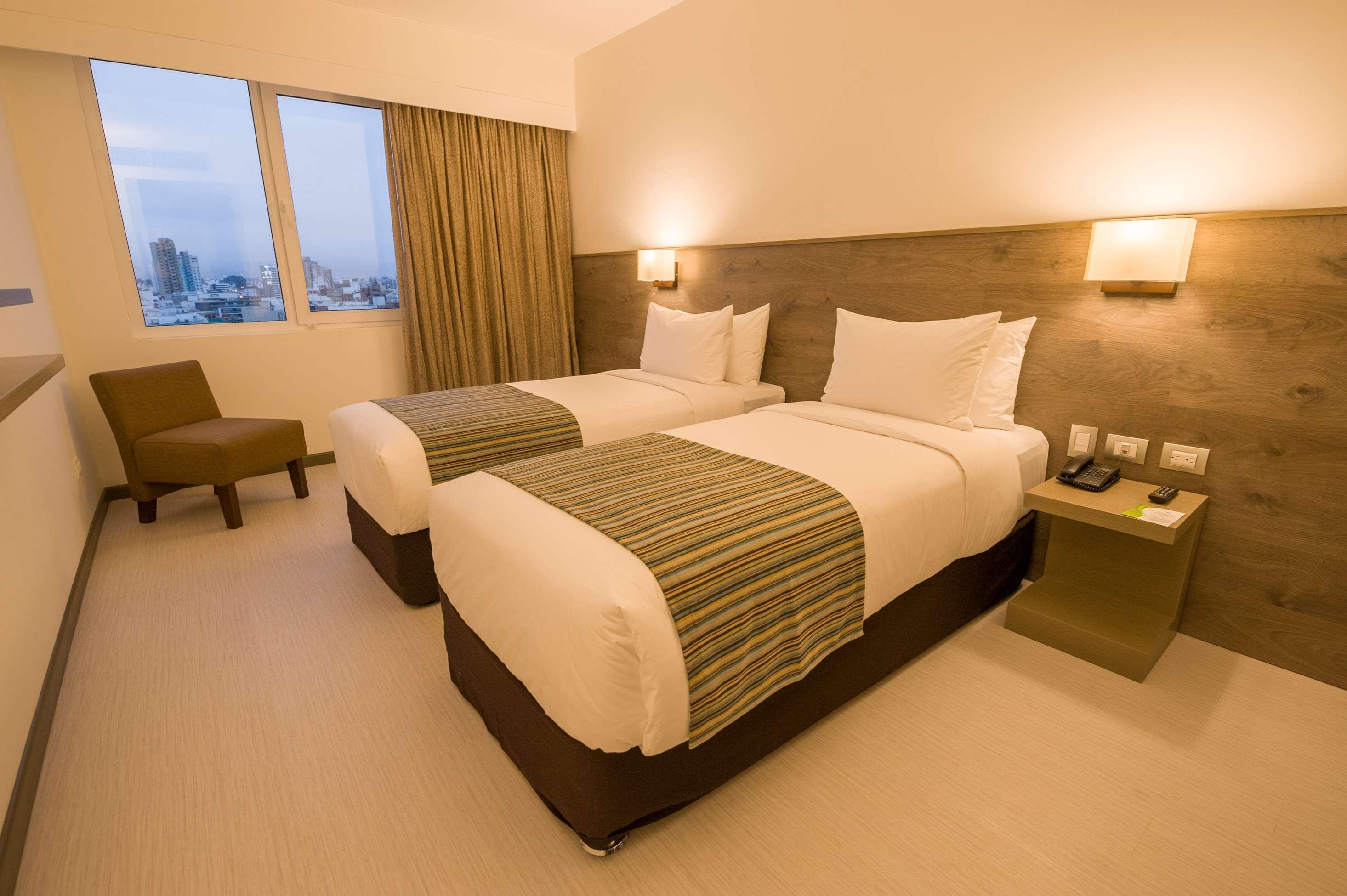 Best Western Posada Royale Hotel & Suites Сімі-Валлі Екстер'єр фото